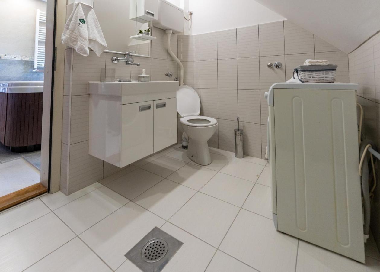 Central Park Home Spa อารันเยโลวัคส์ ภายนอก รูปภาพ