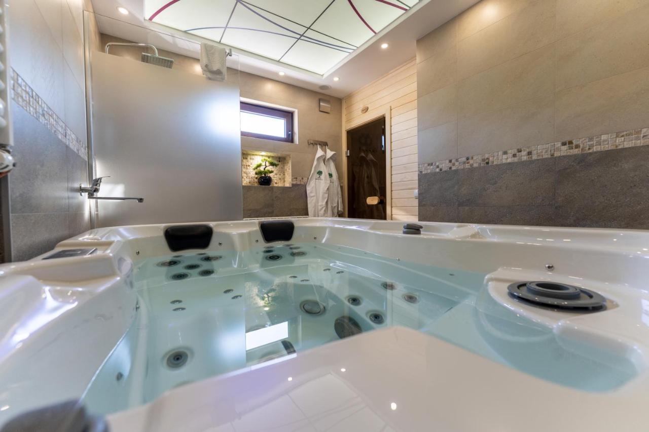 Central Park Home Spa อารันเยโลวัคส์ ภายนอก รูปภาพ